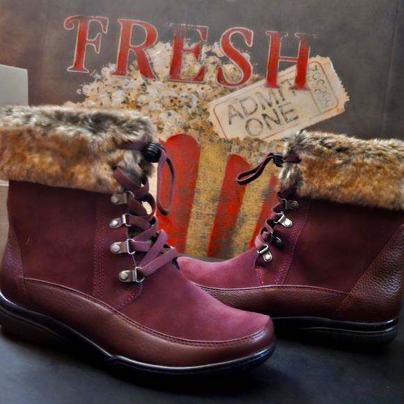 Fur suede Booties - Picture 3 of 7